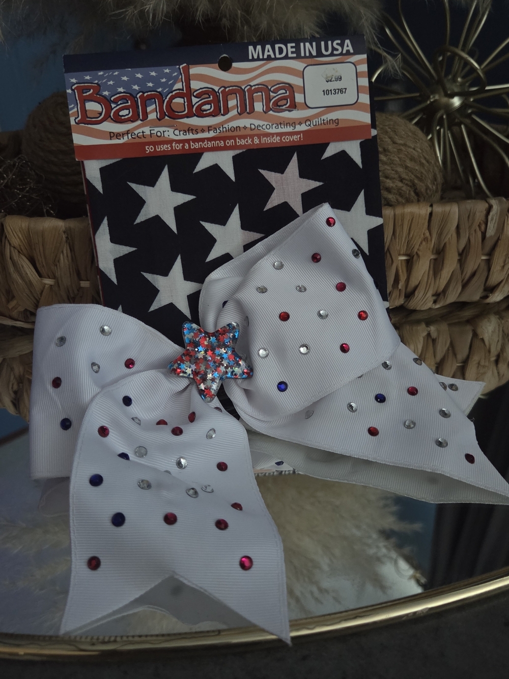 Patriotic Light Up LED Bow + USA Flag Bandanna - Picture 3 of 16